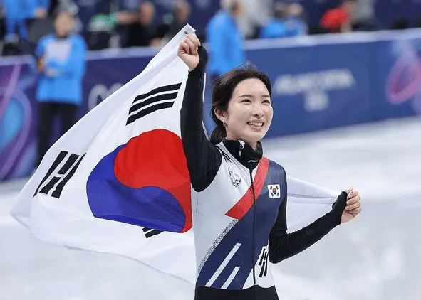 올림픽 금메달 따면 실제로 얼마 받나? 연금·포상금·군면제·세금 완벽 분석 2 올림픽 금메달 따면 실제로 얼마 받나? 연금·포상금·군면제·세금 완벽 분석